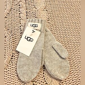 NWT UGG Kids Mittens | Brand New | Cozy